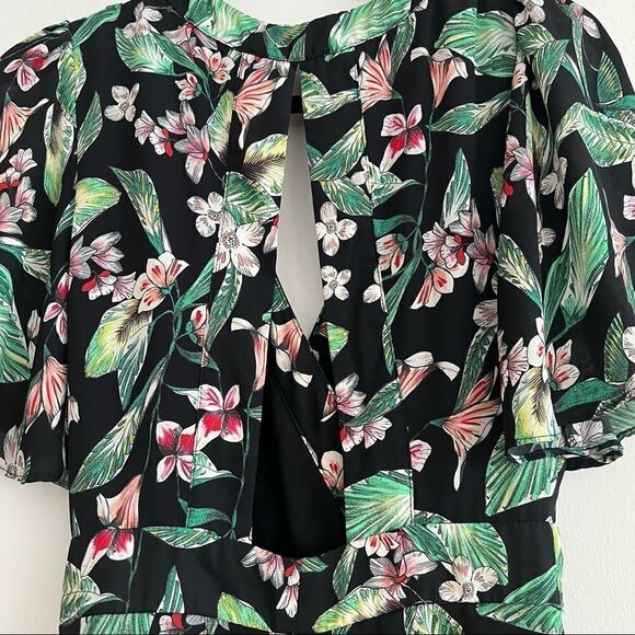 Adelyn Rae Botanical Palm Leaf Floral Open Back Wrap Dress Size Small - Picture 10 of 13